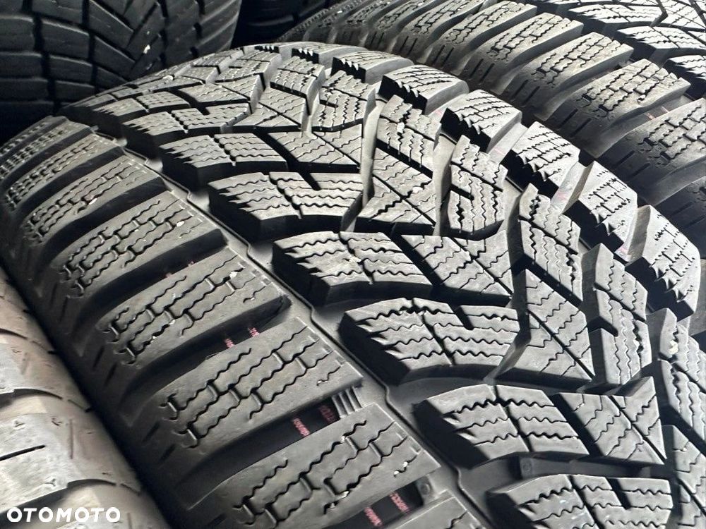 215/55r17 Goodyear UltraGrip_8mm_4szt_(57) - 8