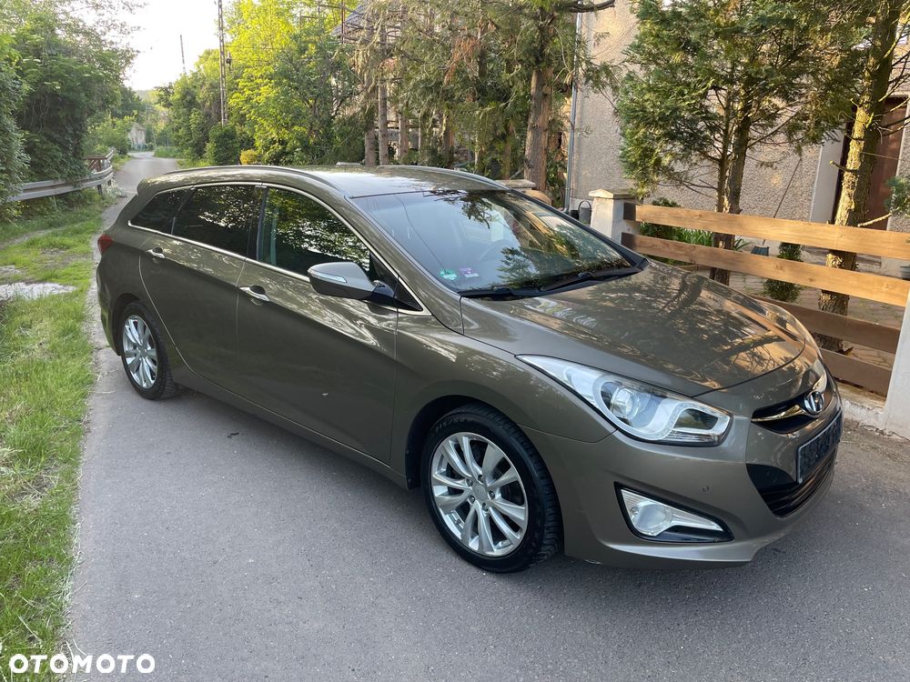 Hyundai i40 i40cw 1.7 CRDi Fifa World Cup Edition - 2