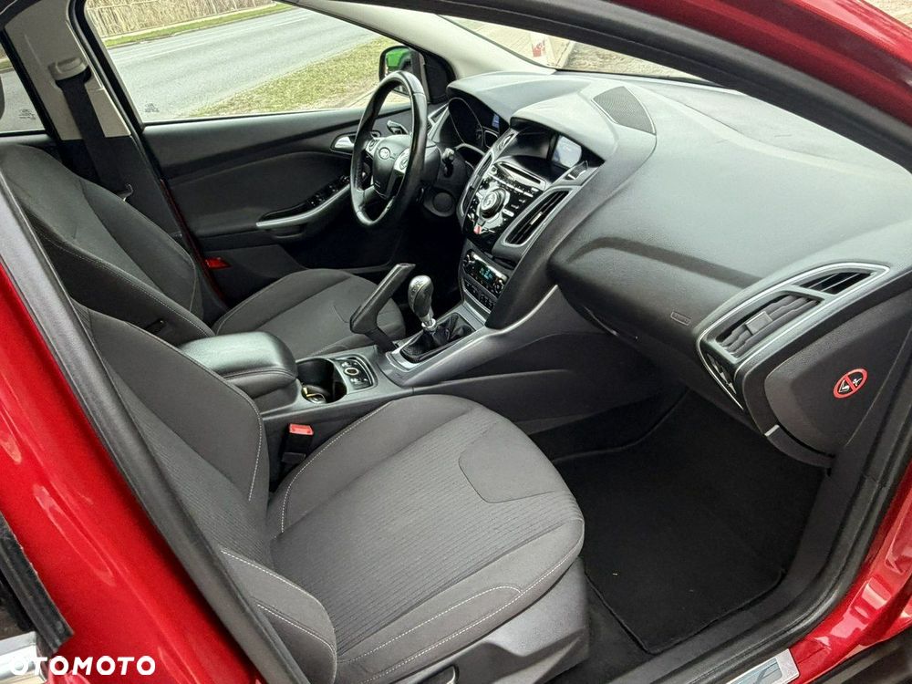 Ford Focus 1.6 EcoBoost Titanium - 9