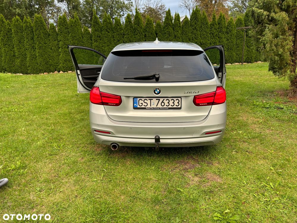 BMW Seria 3 318d - 6