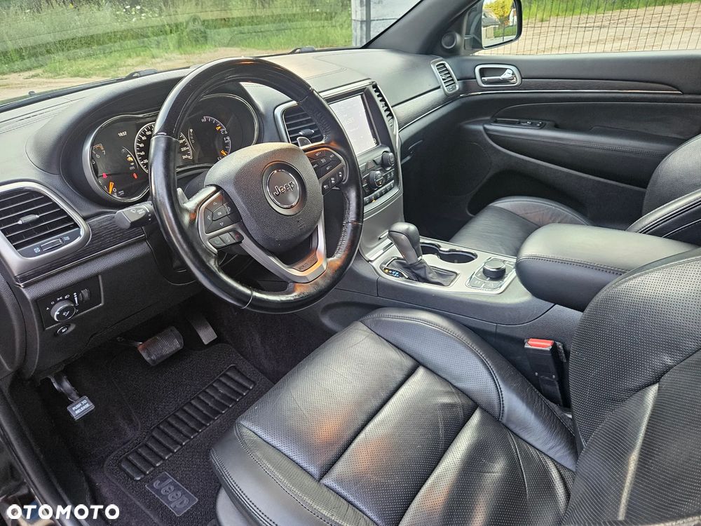 Jeep Grand Cherokee - 18