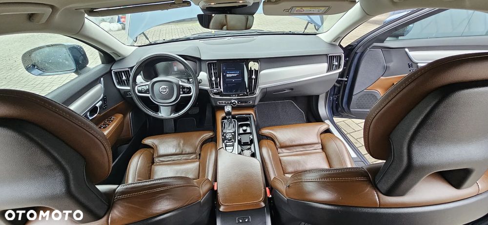 Volvo V90 D4 SCR AWD Kinetic - 2