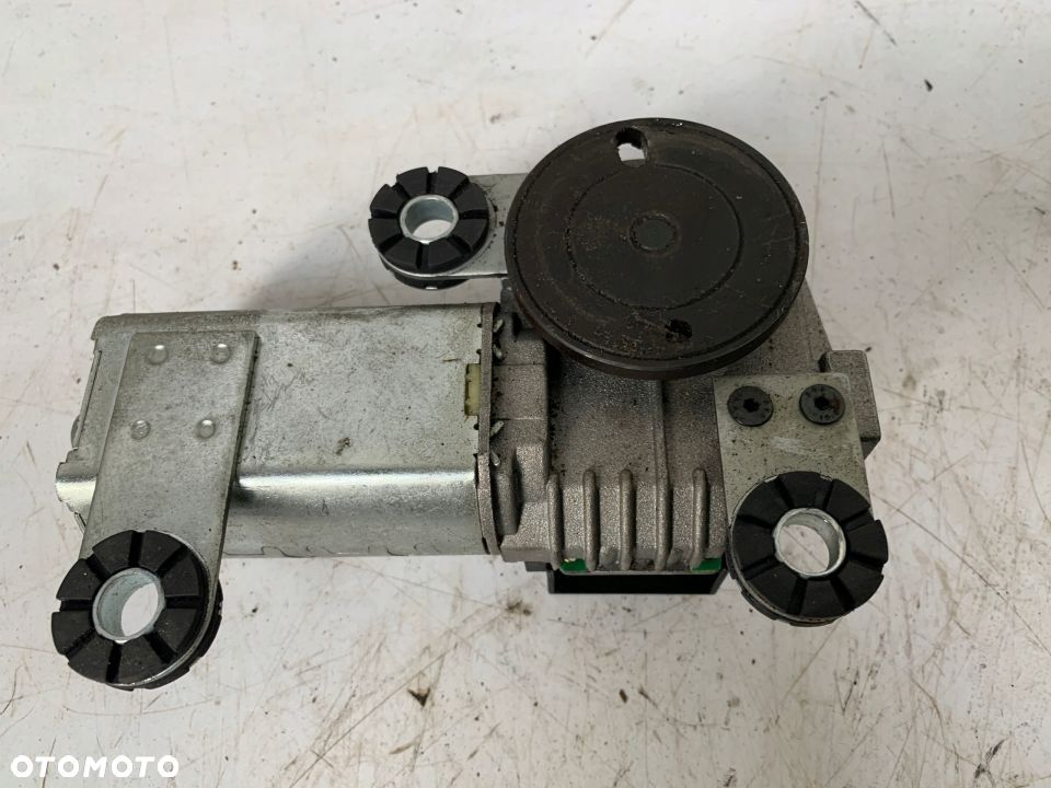SILNIK WYCIERACZKI TYLNEJ 8361640 BMW E39 KOMBI - 1
