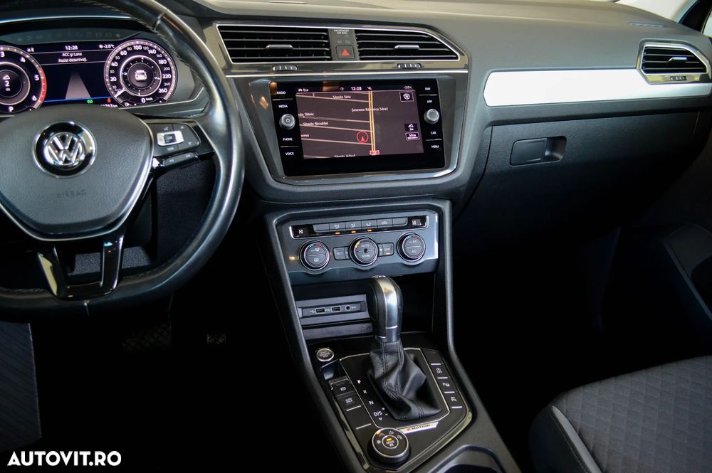 Volkswagen Tiguan 2.0 TDI SCR DSG 4Motion R-Line - 18