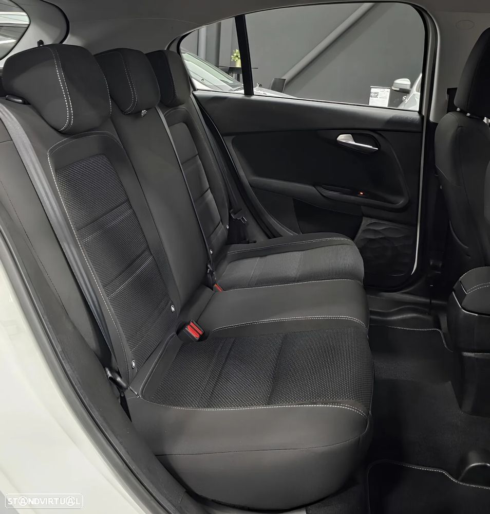 Fiat Tipo 1.3 M-Jet Lounge - 26