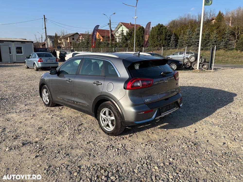 Kia Niro 1.6 GDI PHEV 2WD Aut. Vision - 5