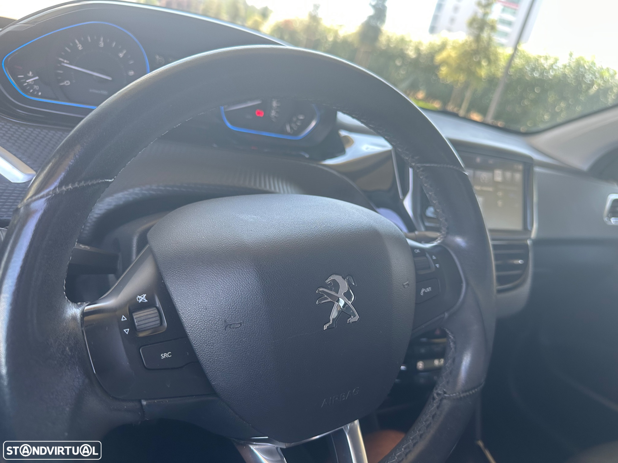 Peugeot 2008 1.6 BlueHDi Allure - 15