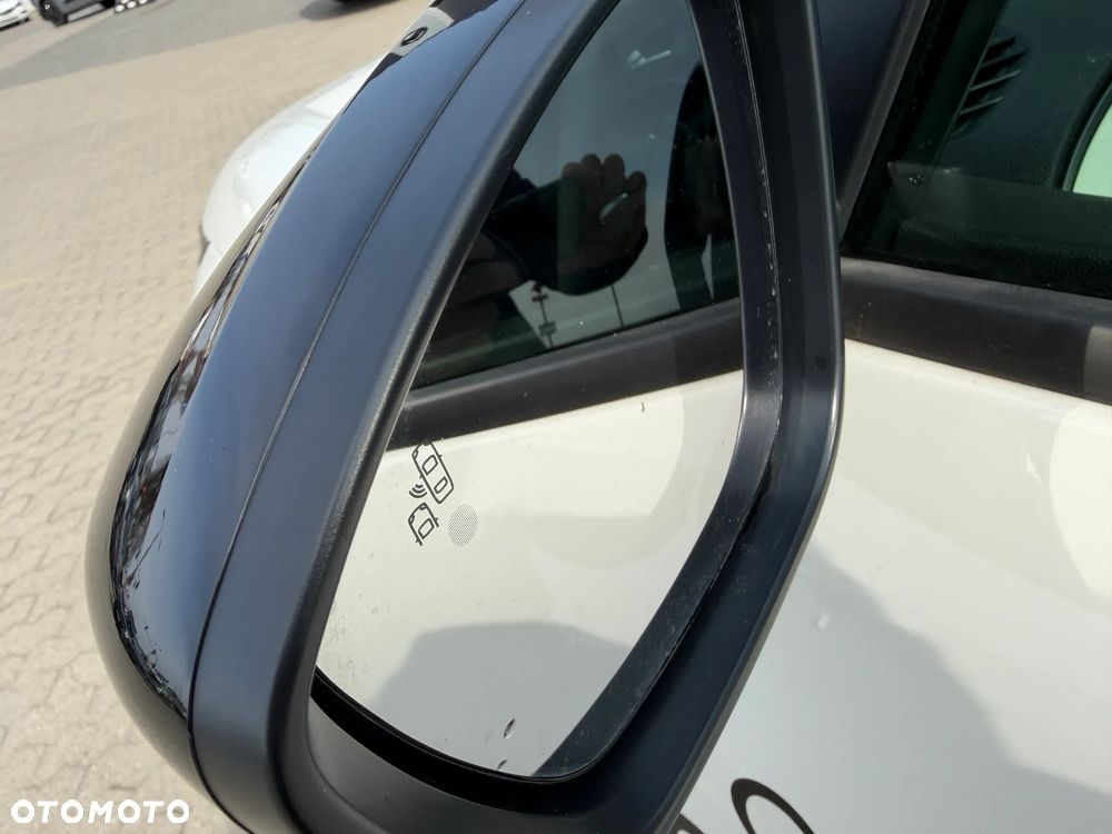 Fiat 600 1.2 Turbo eDCT - 14