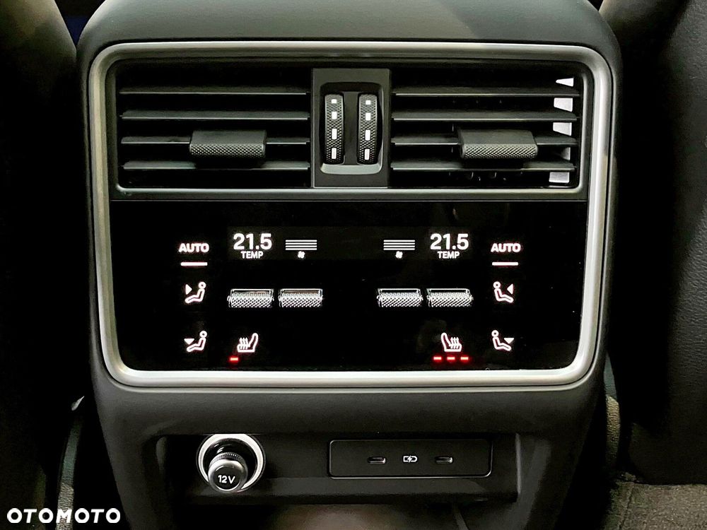 Porsche Cayenne - 27