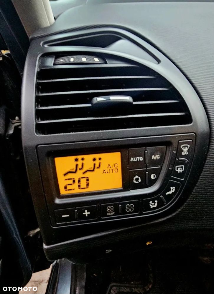 Citroën C4 1.6 HDi SX Pack - 7