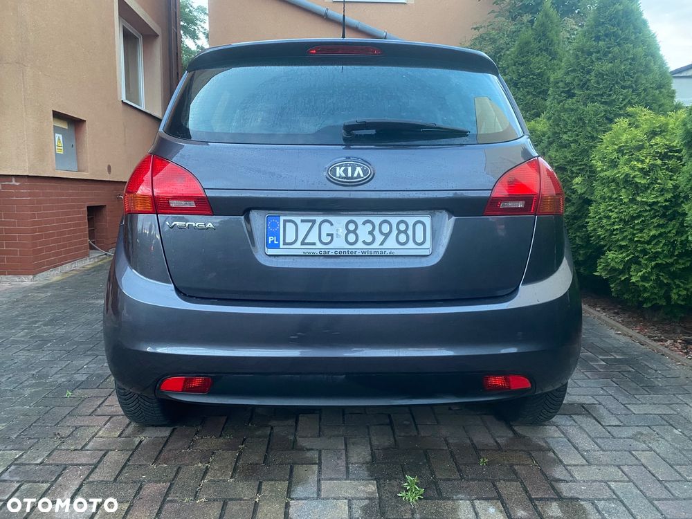 Kia Venga 1.4 CVVT Attract - 32