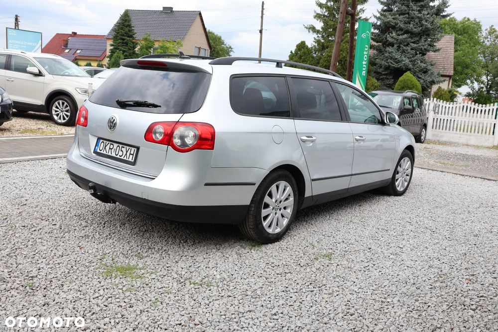 Volkswagen Passat 1.9 TDI Comfortline - 4