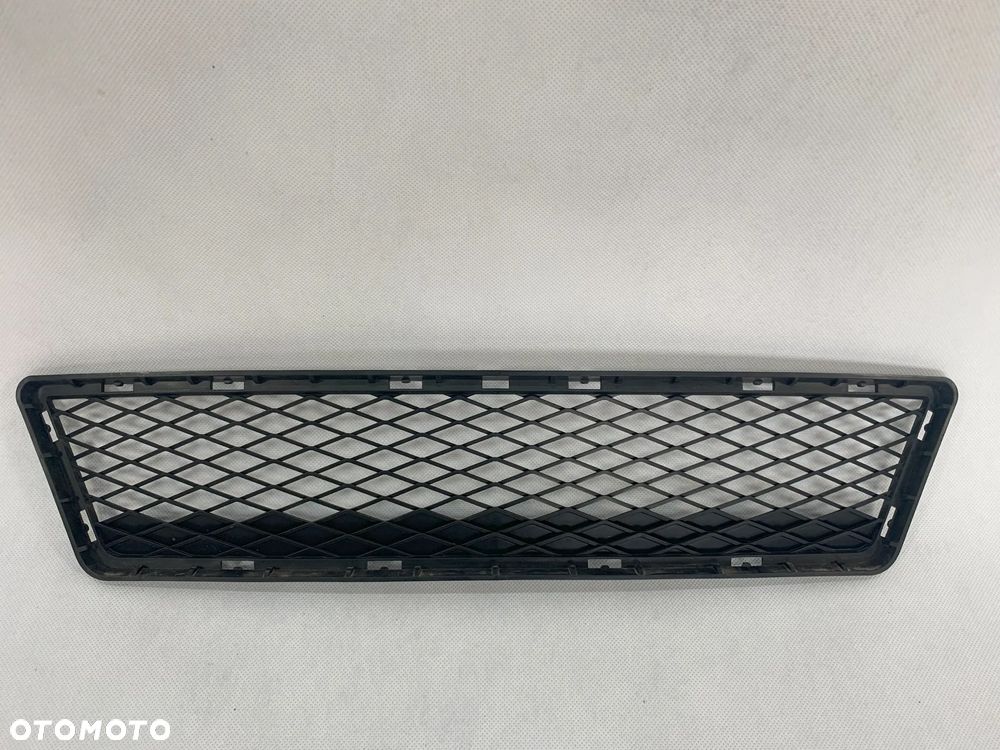 BMW 3 III E92 E93 Coupe FL 06-09r atrapa kratka zderzak Lift - 1