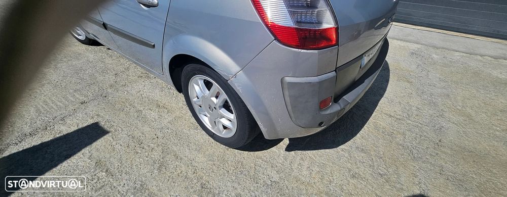 Renault Scénic 1.5 dCi Dynamique Luxe - 9