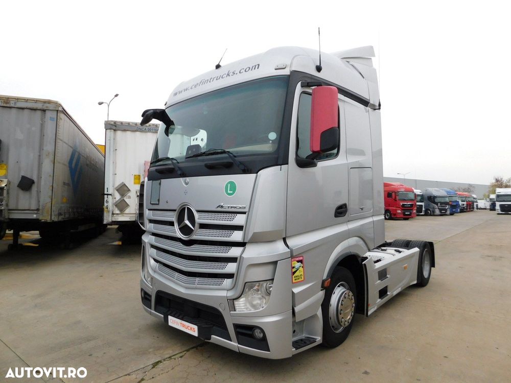 Mercedes-Benz Actros - 1