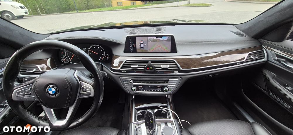 BMW Seria 7 730d xDrive - 26