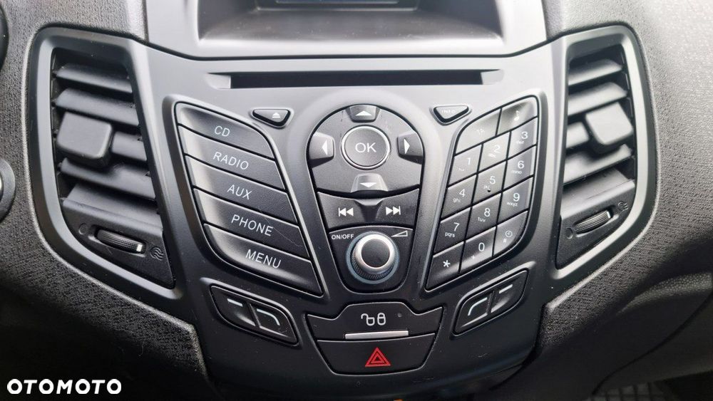 Ford Fiesta - 15