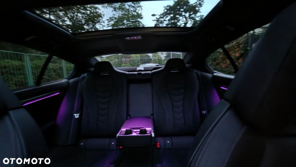 BMW Seria 8 - 29