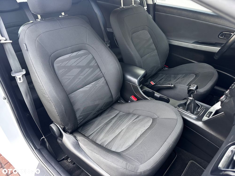 Kia ProCeed 1.6 GDI Edition 7 - 30