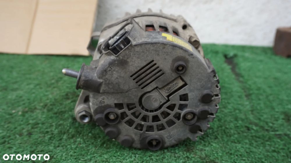 Alternator 37300-2A850 Hyundai ix35 i30 Kia Carens Sportage III 1.7 CRDI 130A - 2