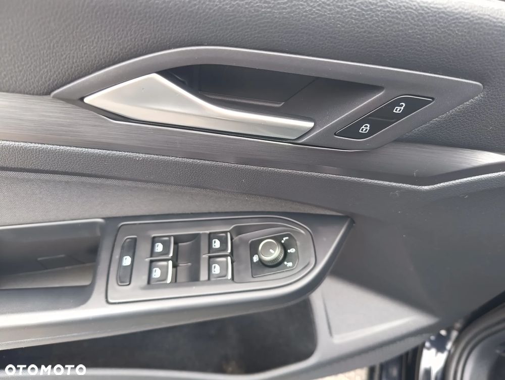 Volkswagen Golf 2.0 TDI SCR Life - 8