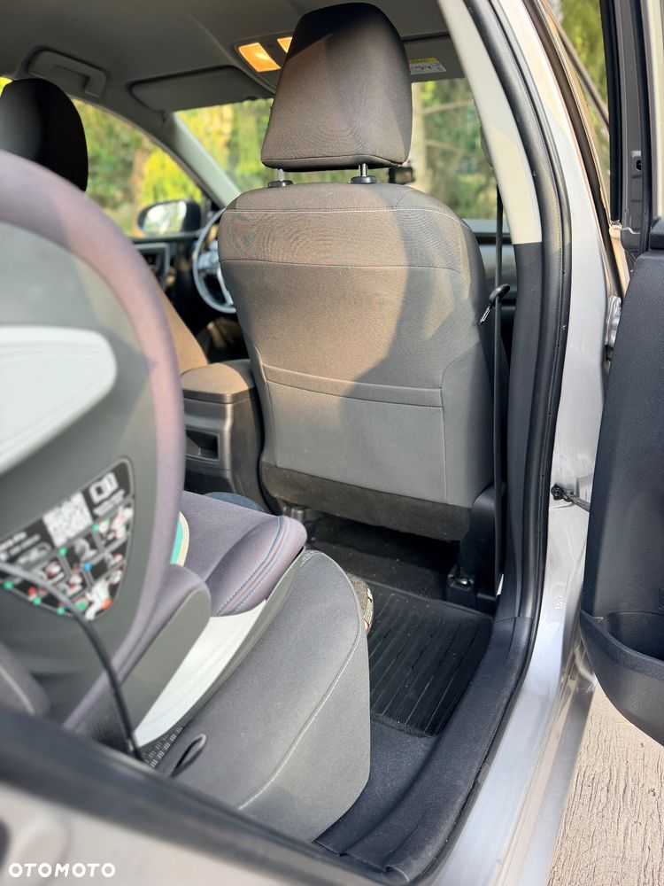 Toyota Corolla 1.6 Comfort - 19