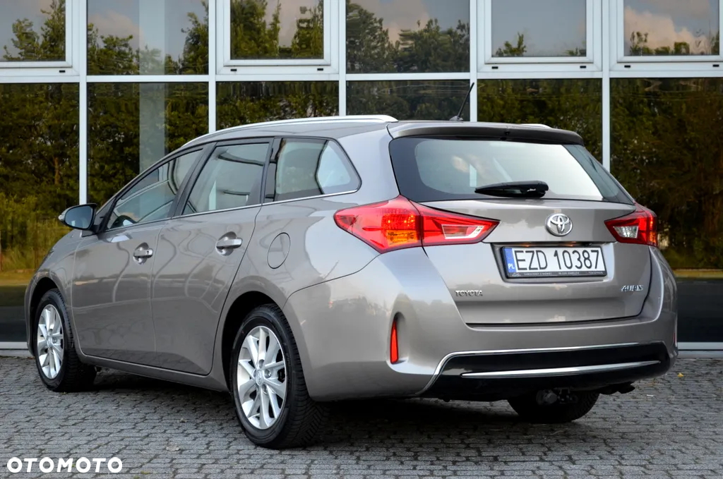 Toyota Auris 1.6 Dynamic - 20