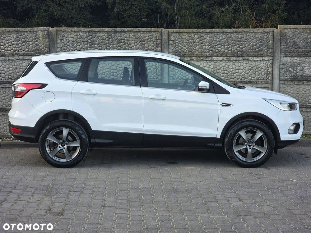 Ford Kuga 1.5 EcoBoost 2x4 Trend - 5