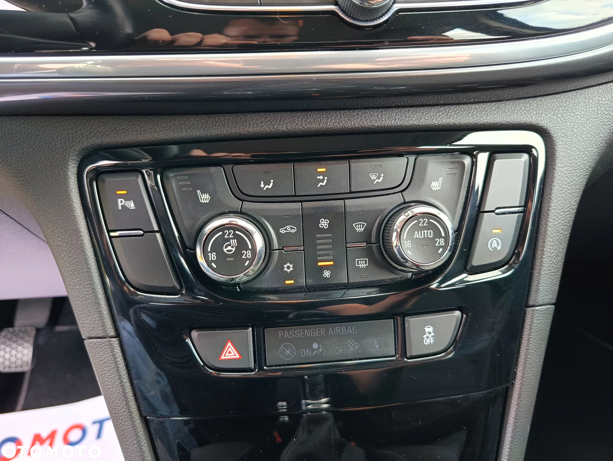 Opel Mokka X 1.4 (ecoFLEX) Start/Stop 4x4 Color Innovation - 32