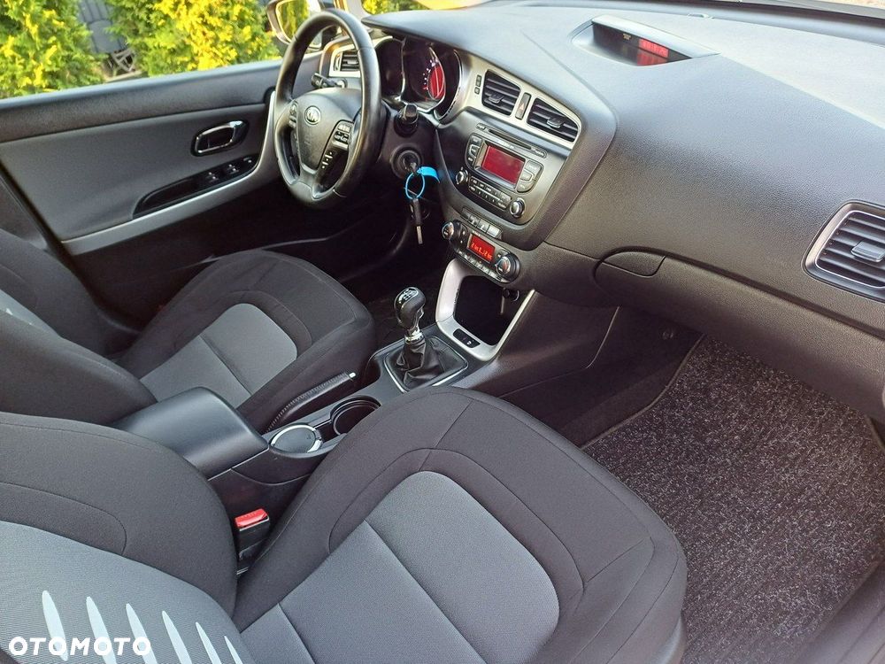 Kia Ceed - 6