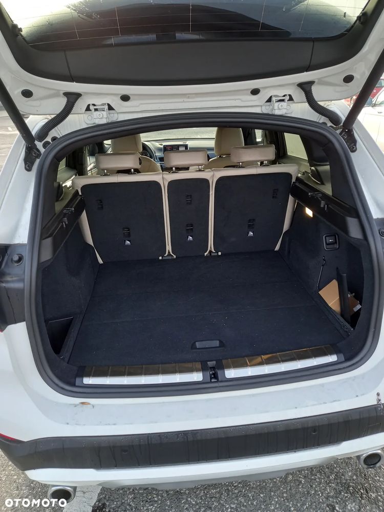 BMW X1 - 8