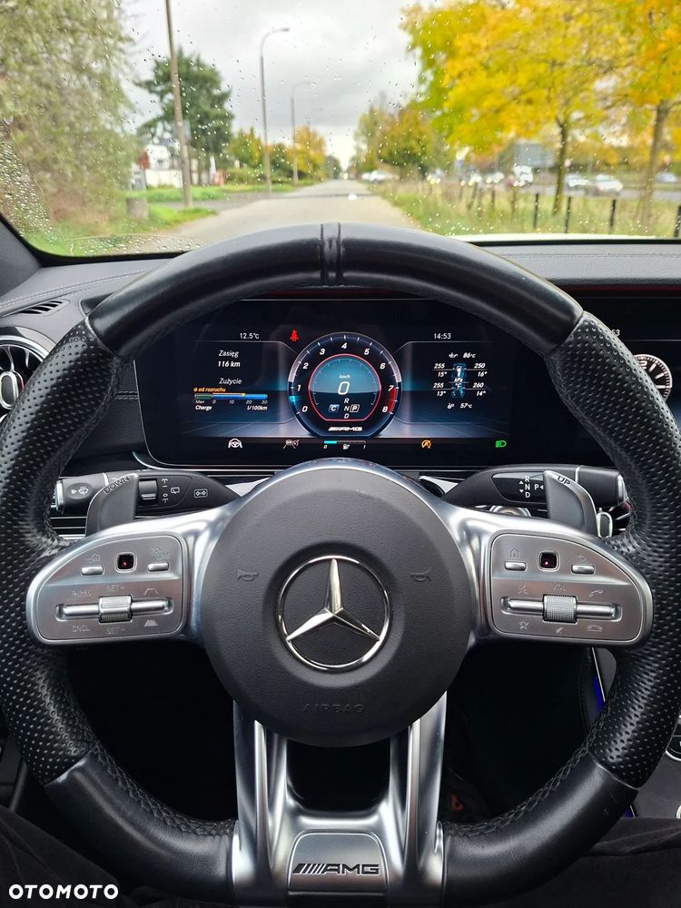 Mercedes-Benz Klasa E AMG 63 4Matic+ T 9G-TRONIC - 30