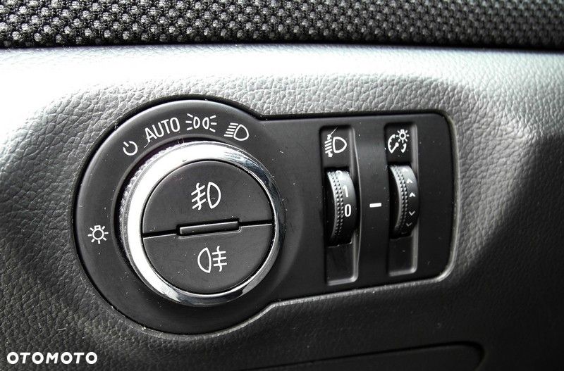 Chevrolet Cruze 1.7TD LT+ - 33