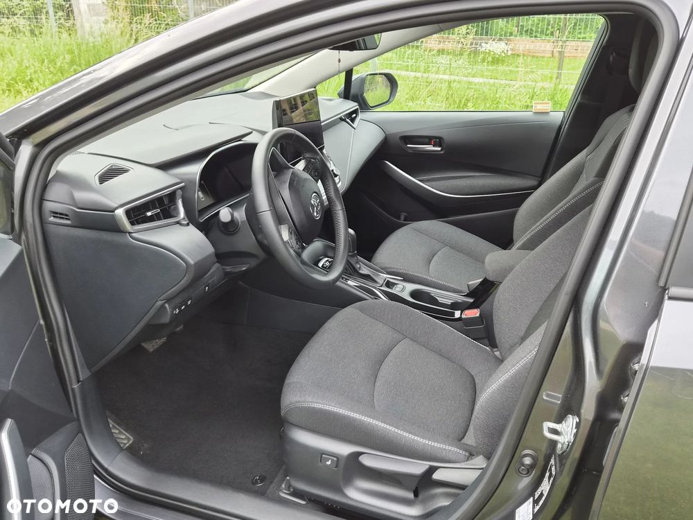 Toyota Corolla 1.8 Hybrid Style - 18