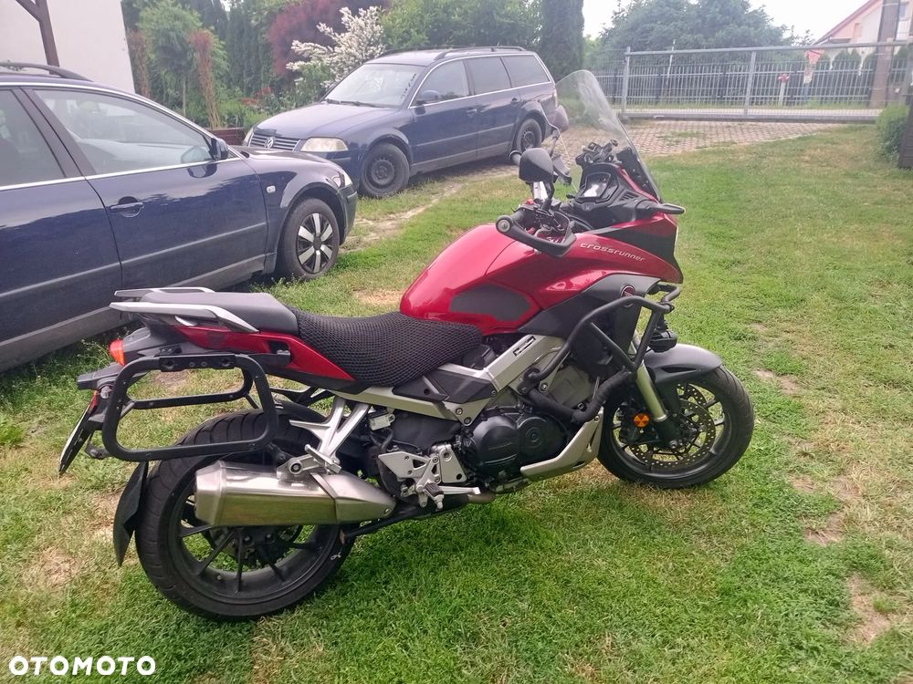 Honda VFR - 2