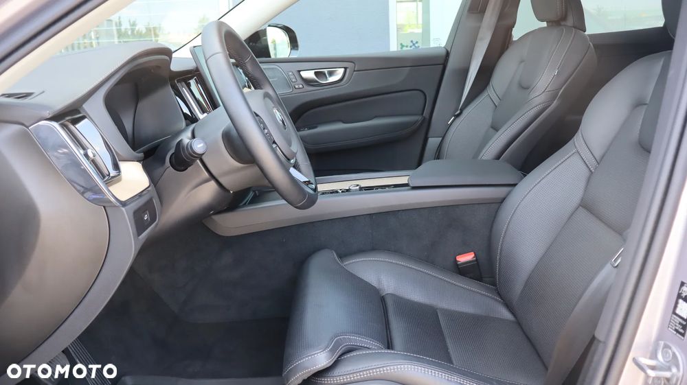 Volvo XC 60 B5 B AWD Ultra Dark - 15