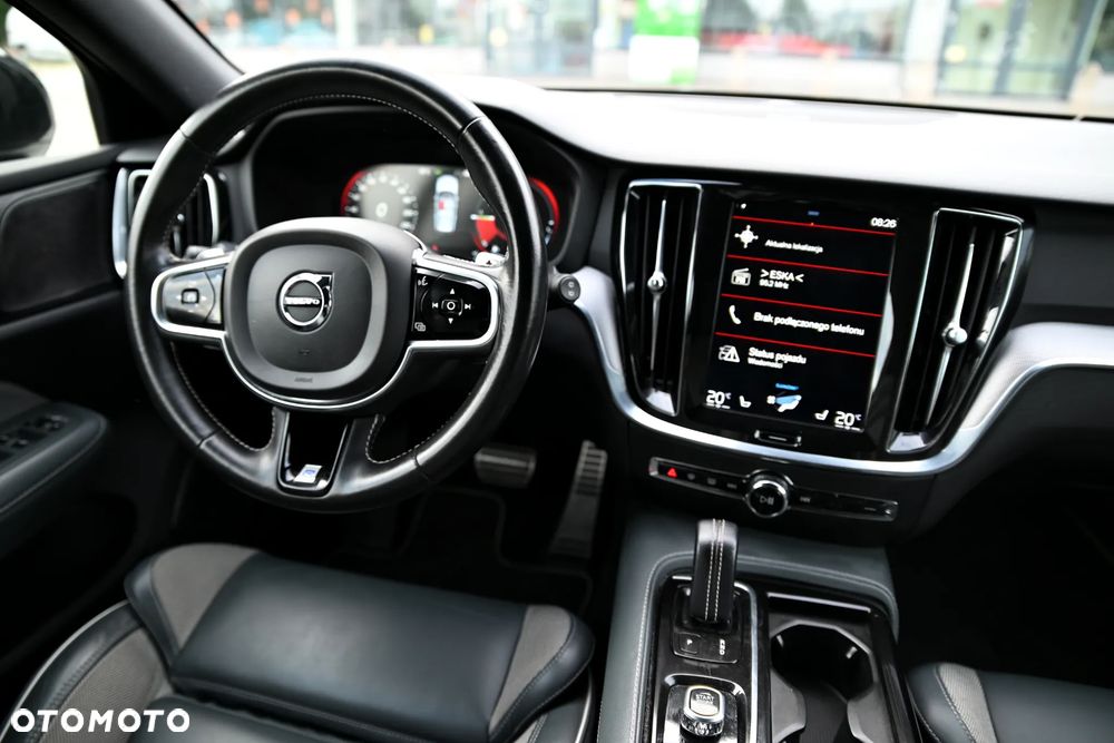 Volvo V60 T8 AWD Recharge Geartronic RDesign - 27