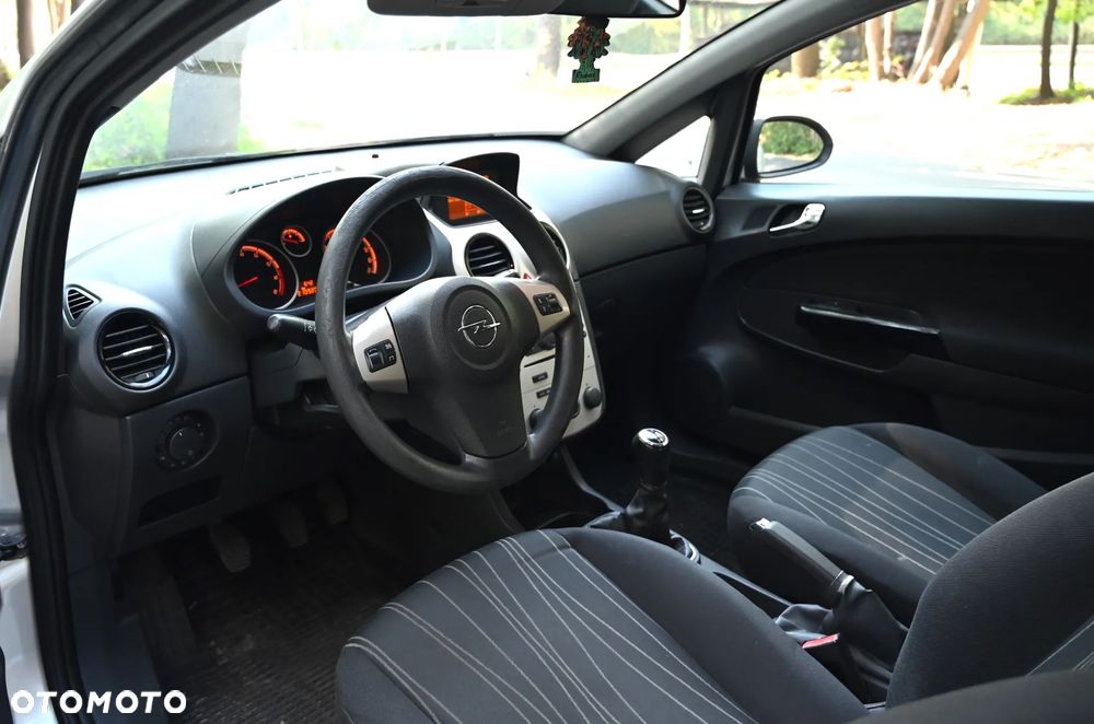 Opel Corsa - 23