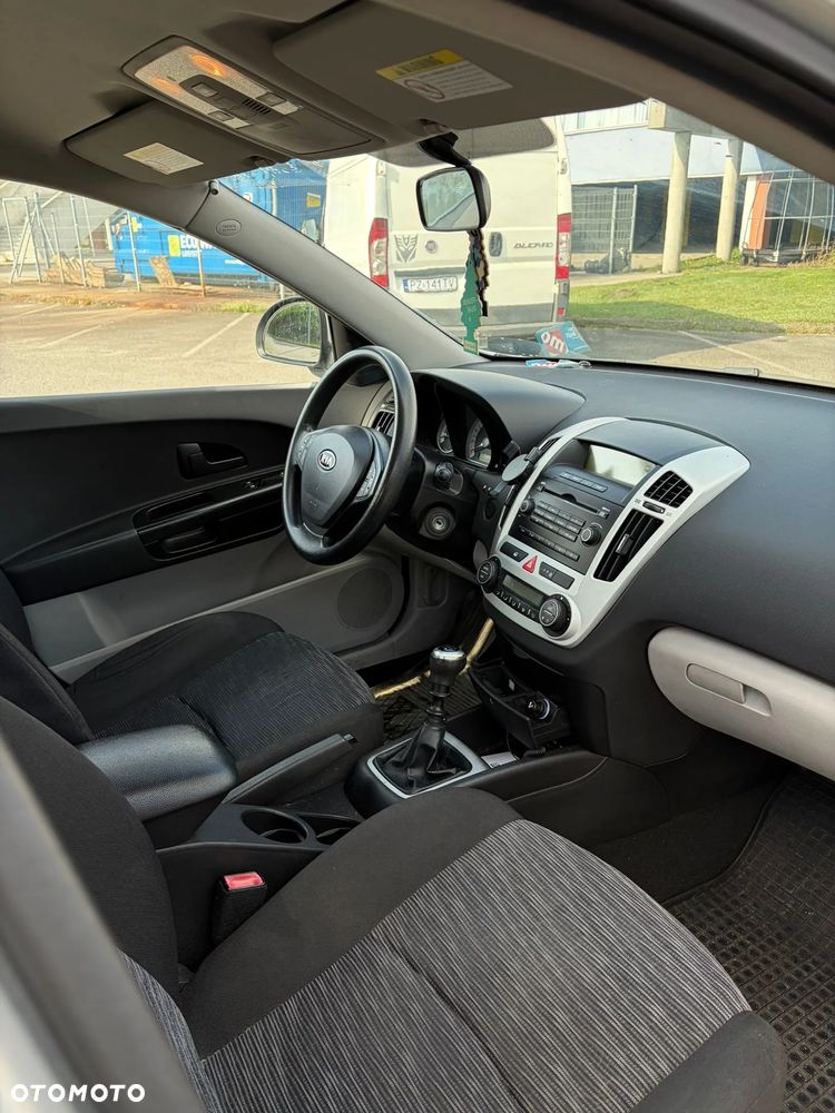 Kia Ceed 1.6 Optimum - 10