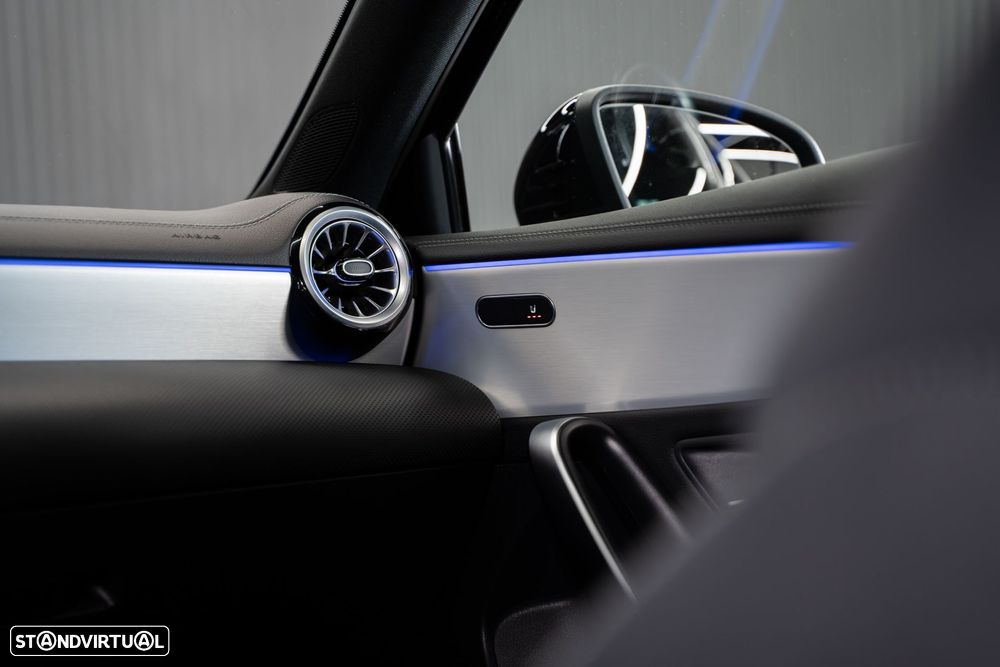 Mercedes-Benz A 250 e AMG Line - 44