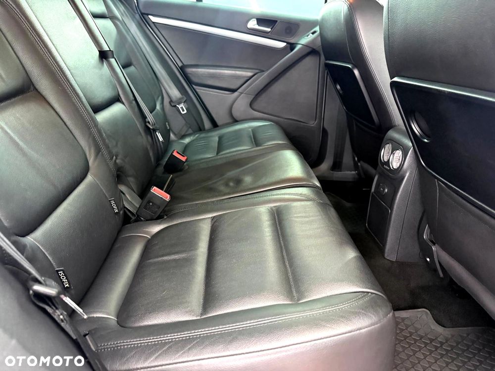 Volkswagen Tiguan 2.0 TDI SCR 4MOTION BlueMotion Technology DSG Sport & Style - 25