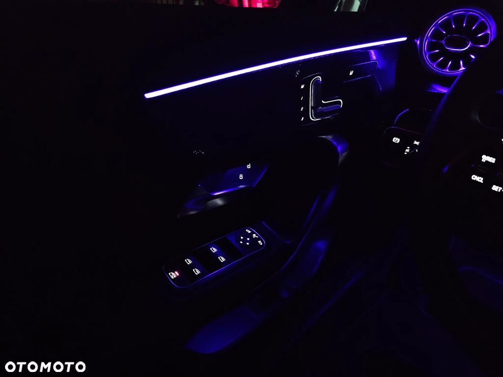 Mercedes-Benz Klasa A 220 4-Matic Progressive 7G-DCT - 15