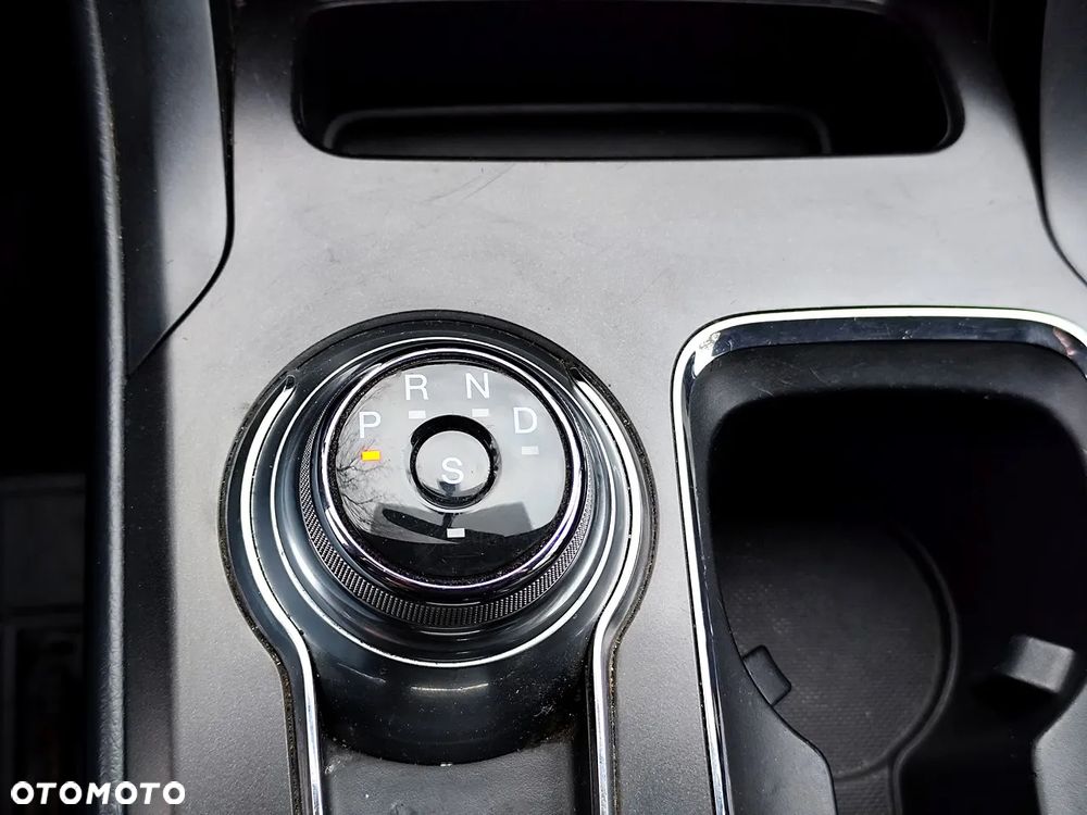 Ford Fusion 2.0 EcoBoost Titanium - 27