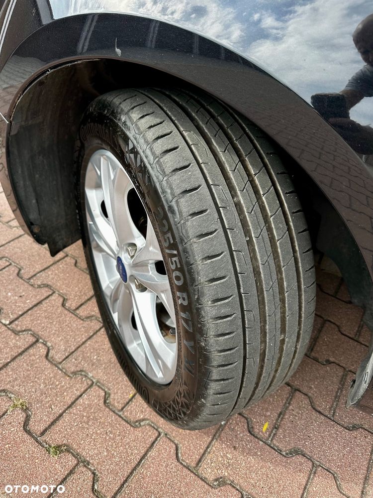 Ford Galaxy 2.0 TDCi DPF Titanium - 17