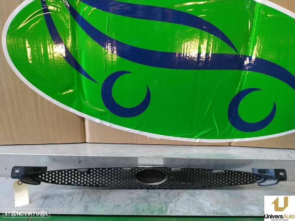 GRELHA FRONTAL FORD ESCORT VI 1998 - - 4