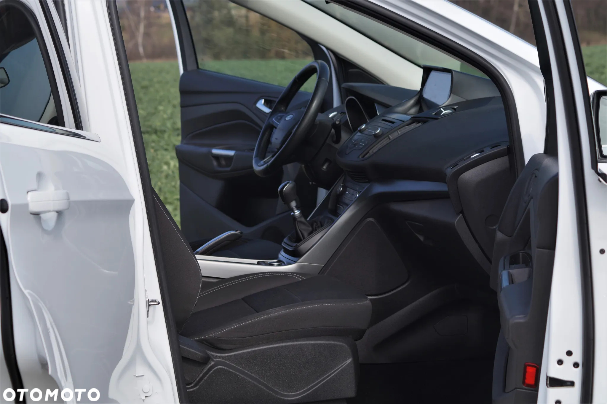 Ford Kuga - 2