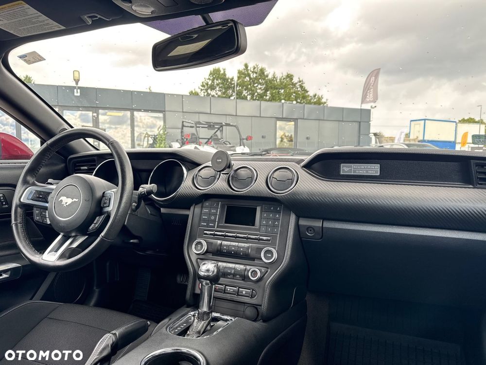Ford Mustang - 17