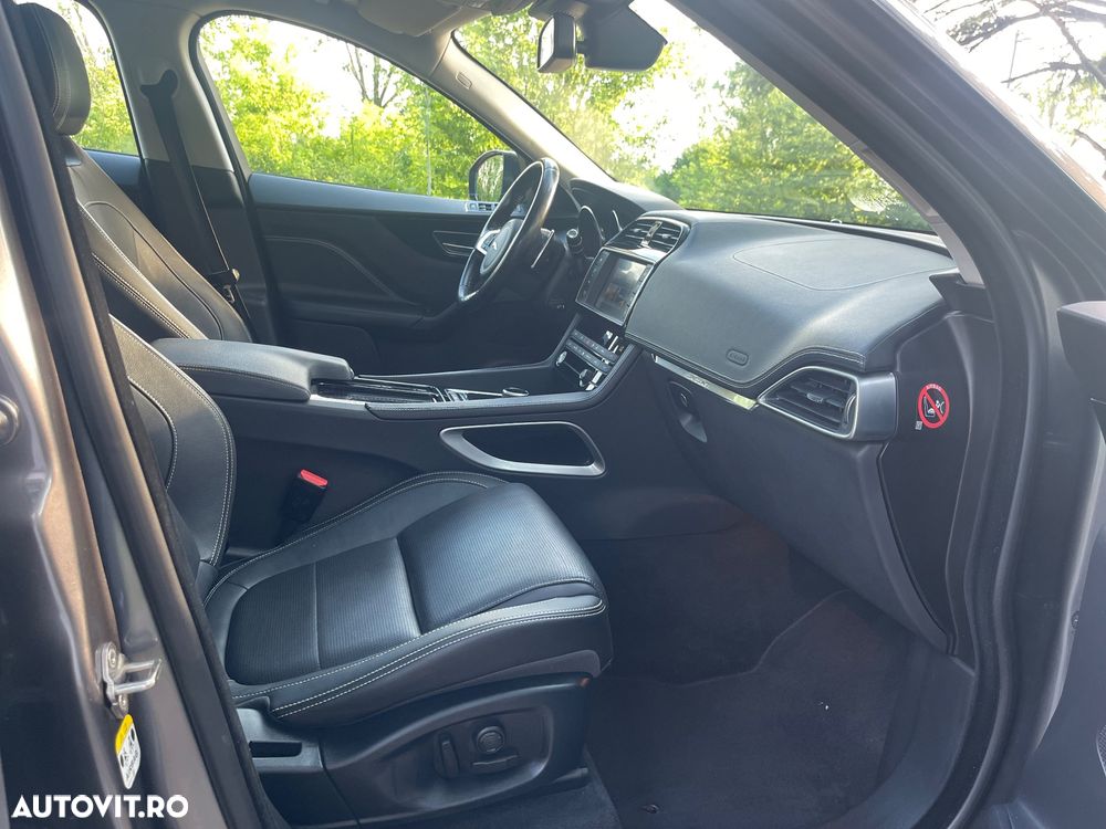 Jaguar F-Pace 20d AWD Aut. R-Sport - 9