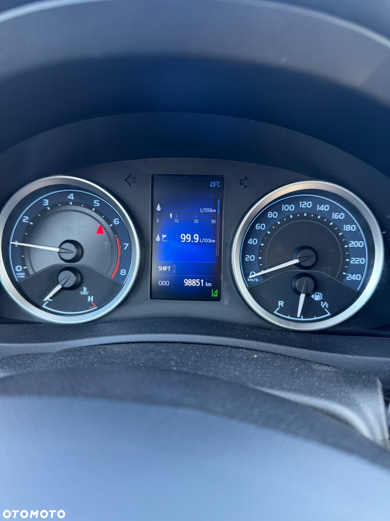 Toyota Corolla 1.6 Comfort - 6