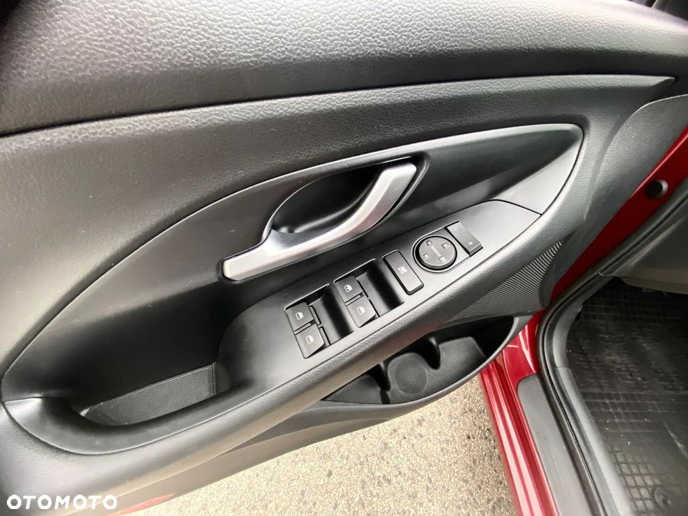 Hyundai i30 - 22